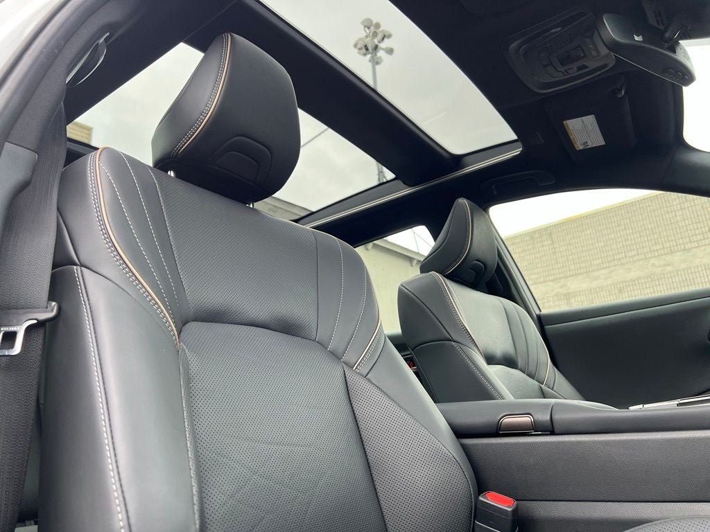 2024 Toyota Crown Platinum