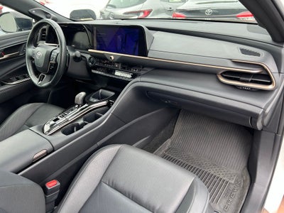 2024 Toyota Crown Platinum