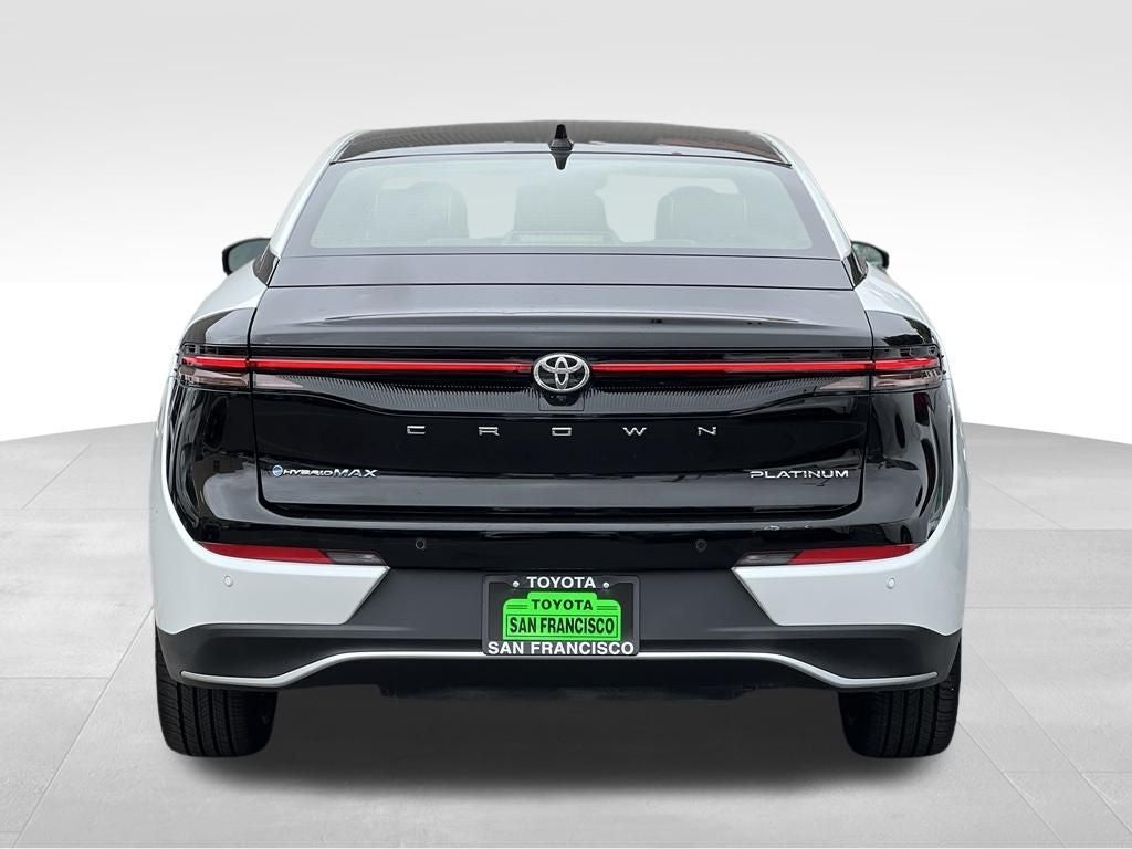2024 Toyota Crown Platinum