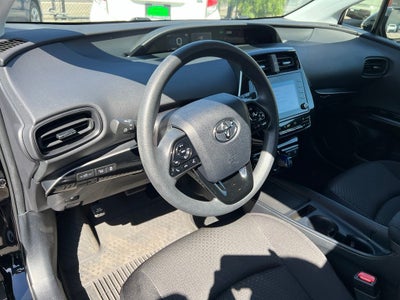 2022 Toyota Prius LE