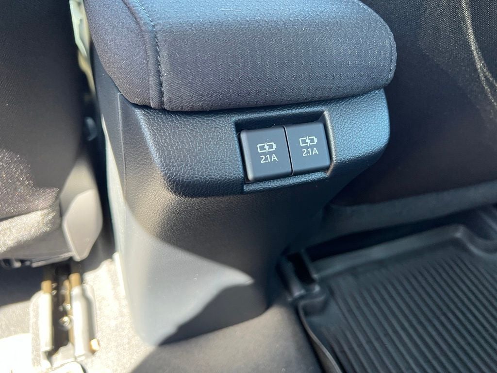 2022 Toyota Prius LE