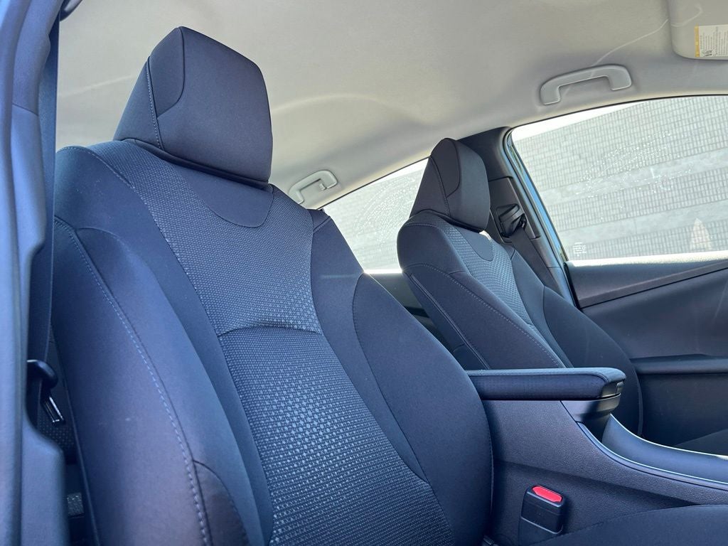 2022 Toyota Prius LE