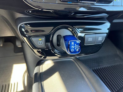 2022 Toyota Prius LE