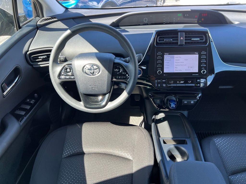 2022 Toyota Prius LE