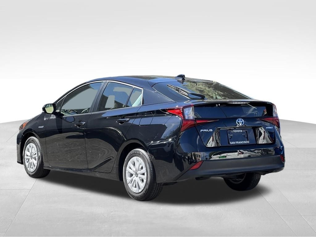 2022 Toyota Prius LE