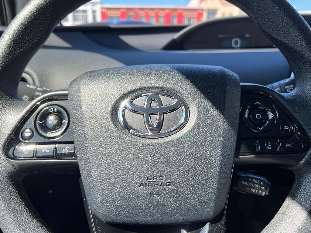 2022 Toyota Prius LE