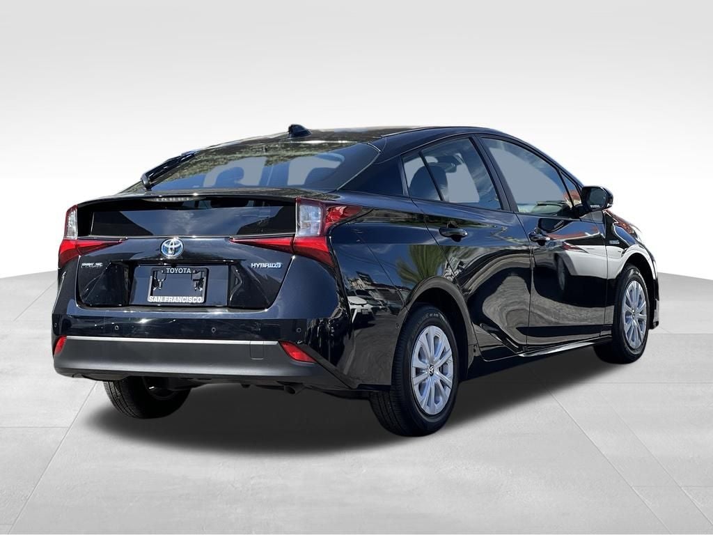 2022 Toyota Prius LE