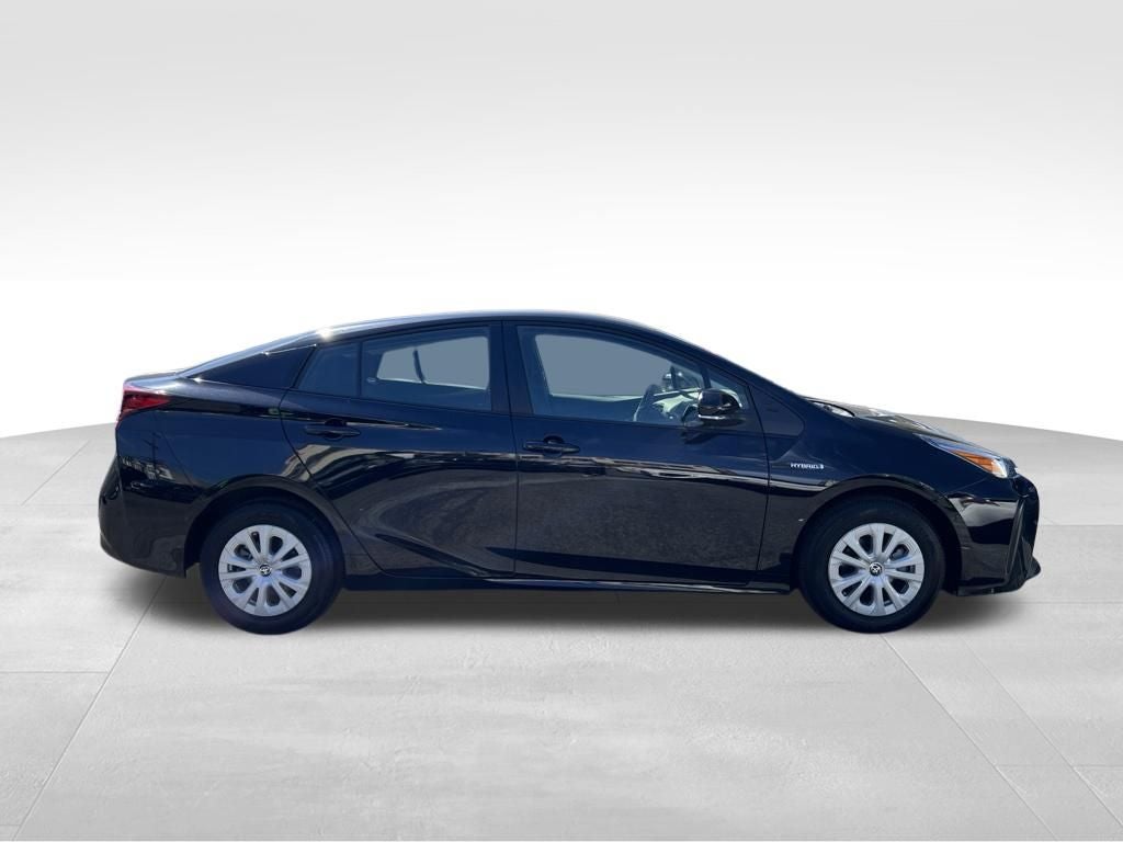 2022 Toyota Prius LE