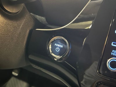 2022 Toyota Prius LE