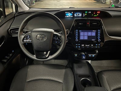 2022 Toyota Prius LE