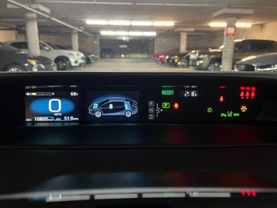 2022 Toyota Prius LE