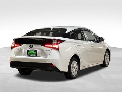 2022 Toyota Prius LE