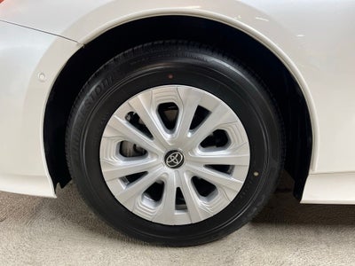 2022 Toyota Prius LE