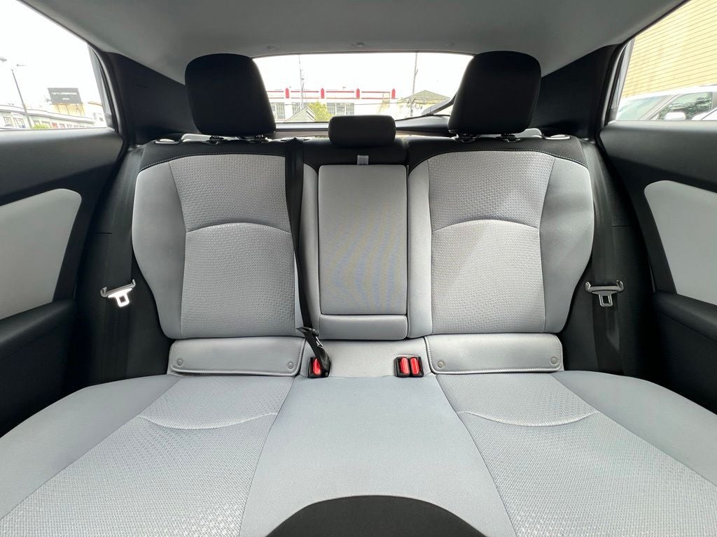 2022 Toyota Prius LE
