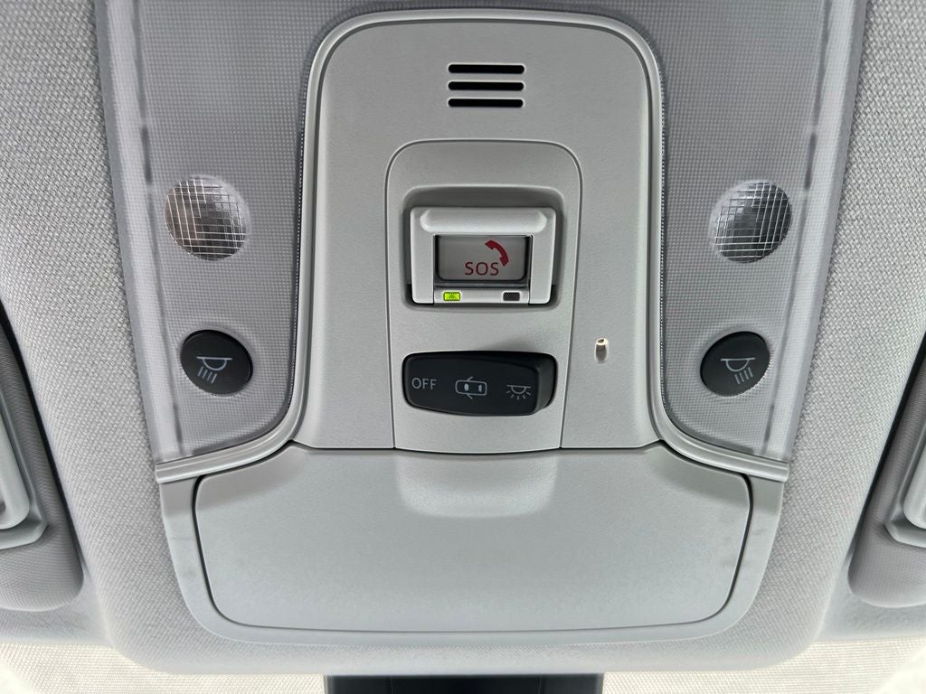 2022 Toyota Prius LE