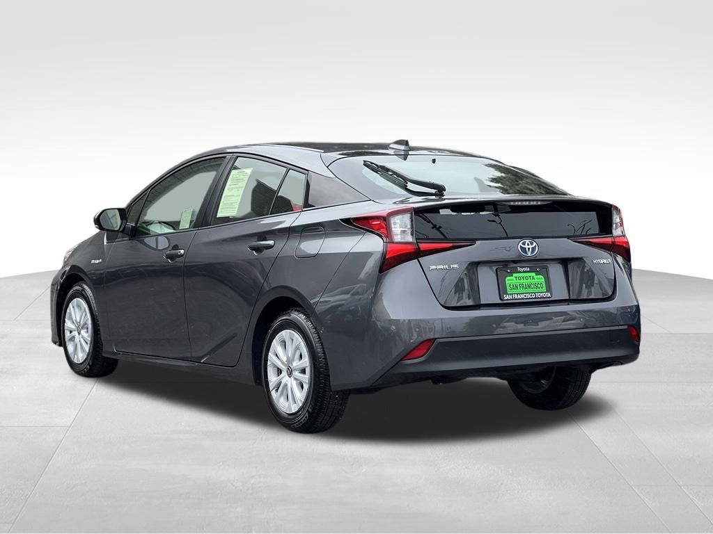 2022 Toyota Prius LE