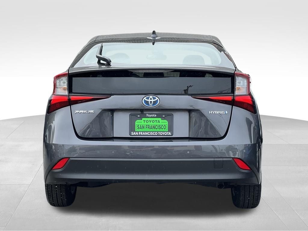 2022 Toyota Prius LE