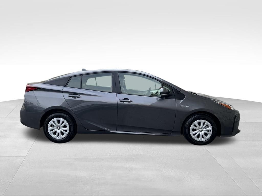 2022 Toyota Prius LE