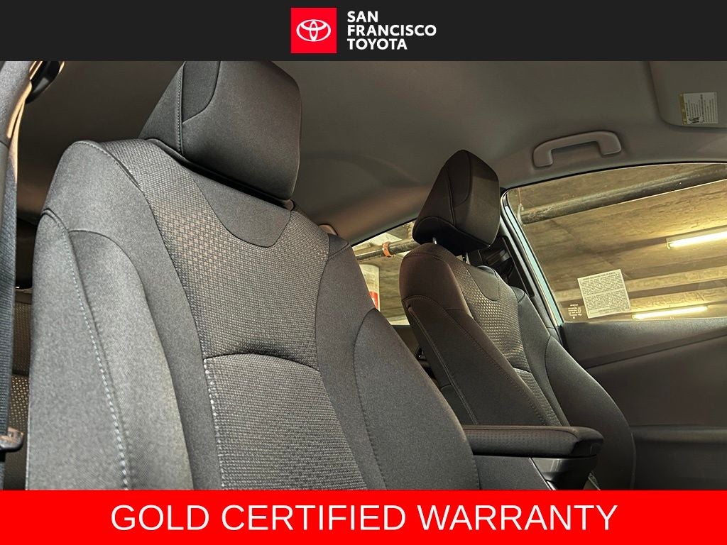 2022 Toyota Prius LE