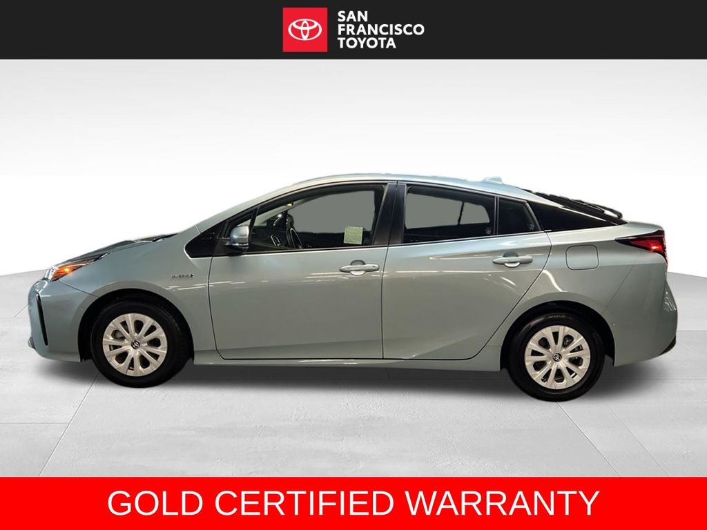 2022 Toyota Prius LE