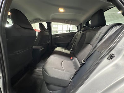 2022 Toyota Prius LE