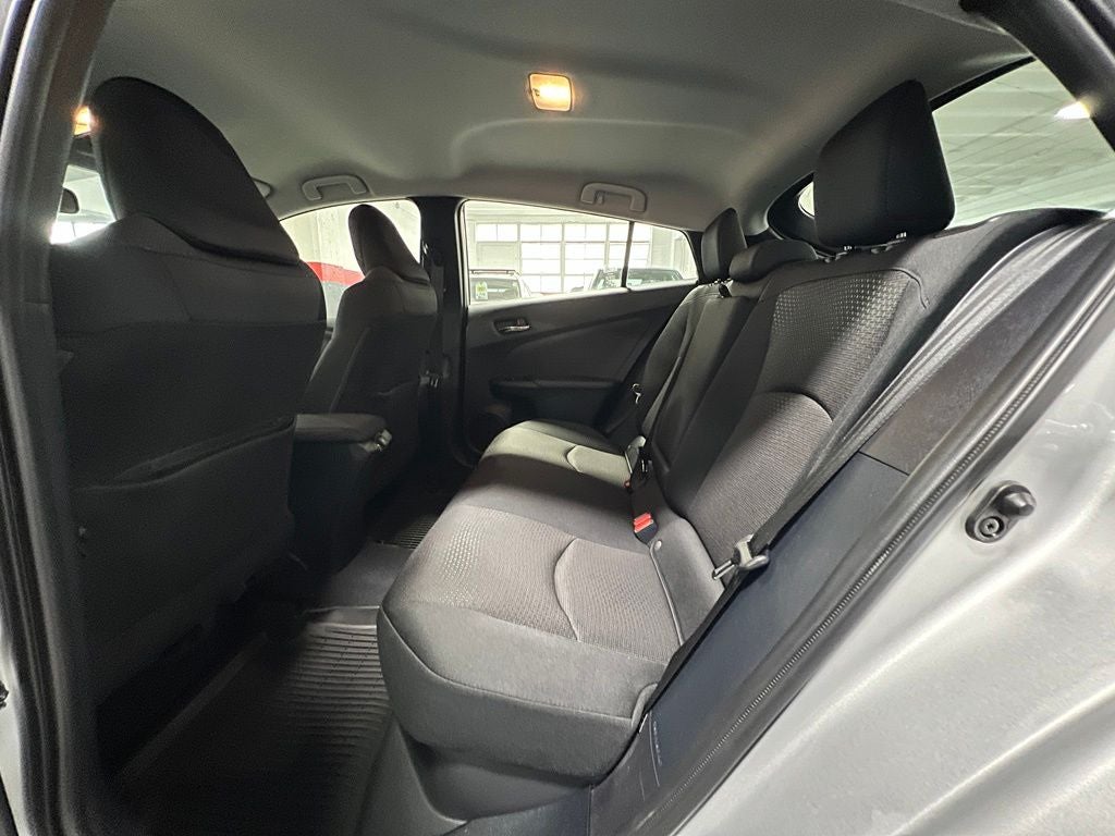 2022 Toyota Prius LE
