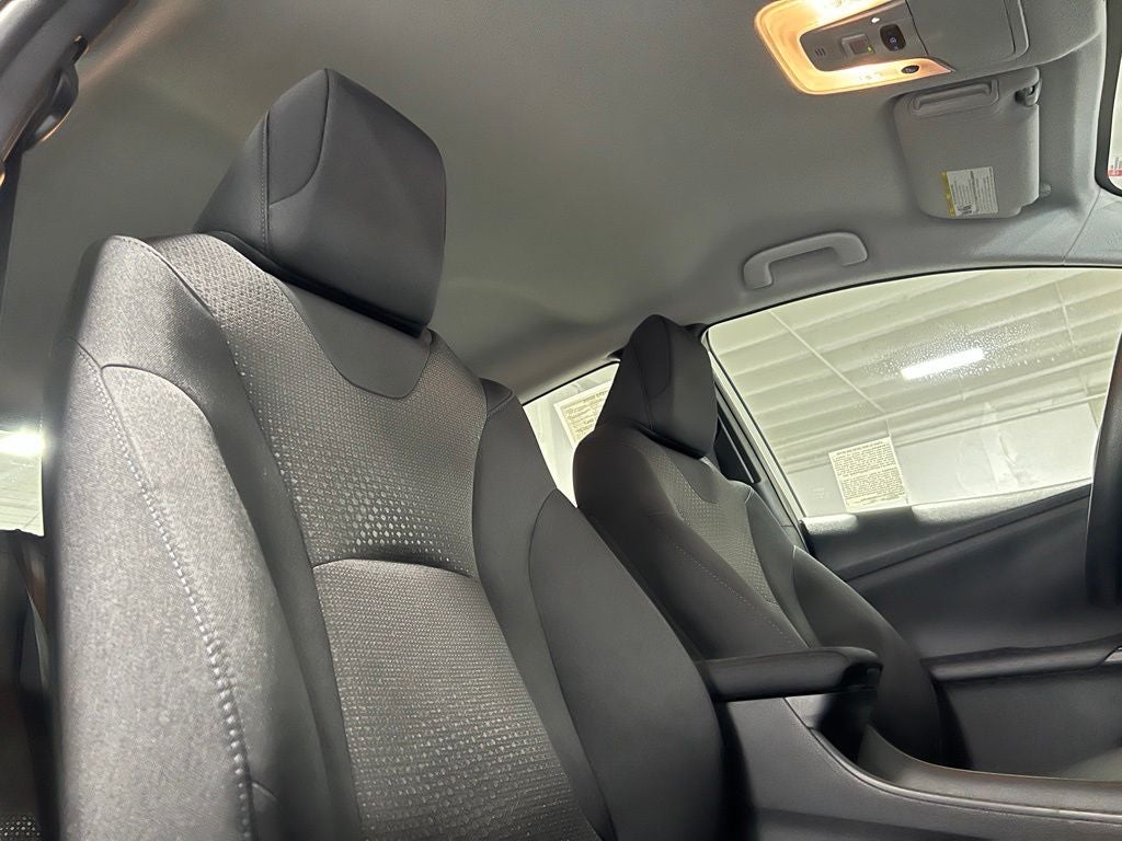 2022 Toyota Prius LE