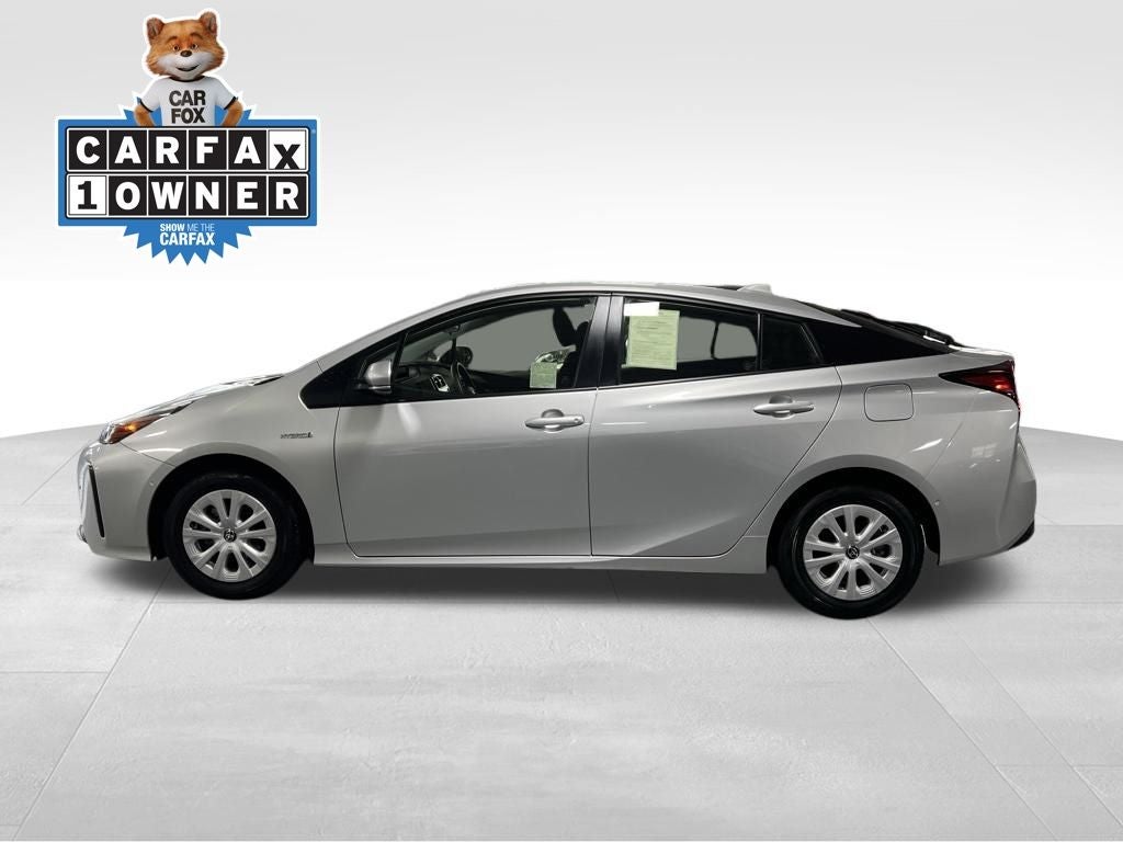 2022 Toyota Prius LE