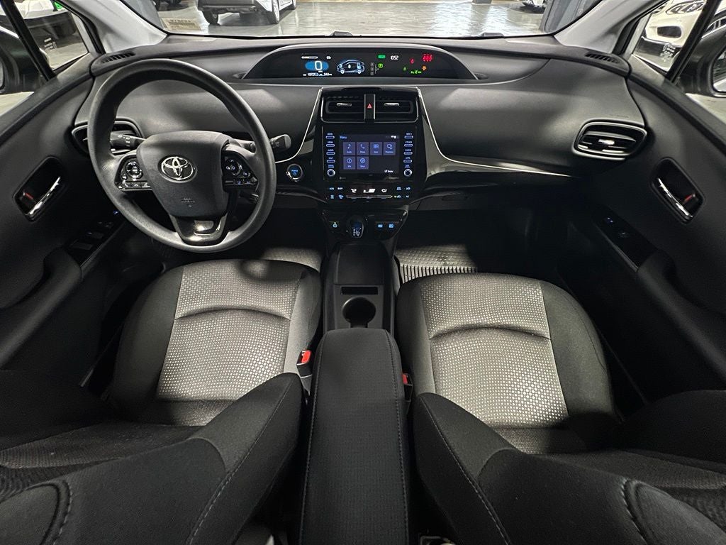 2022 Toyota Prius LE