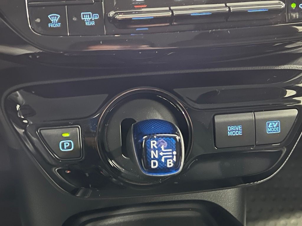 2022 Toyota Prius LE