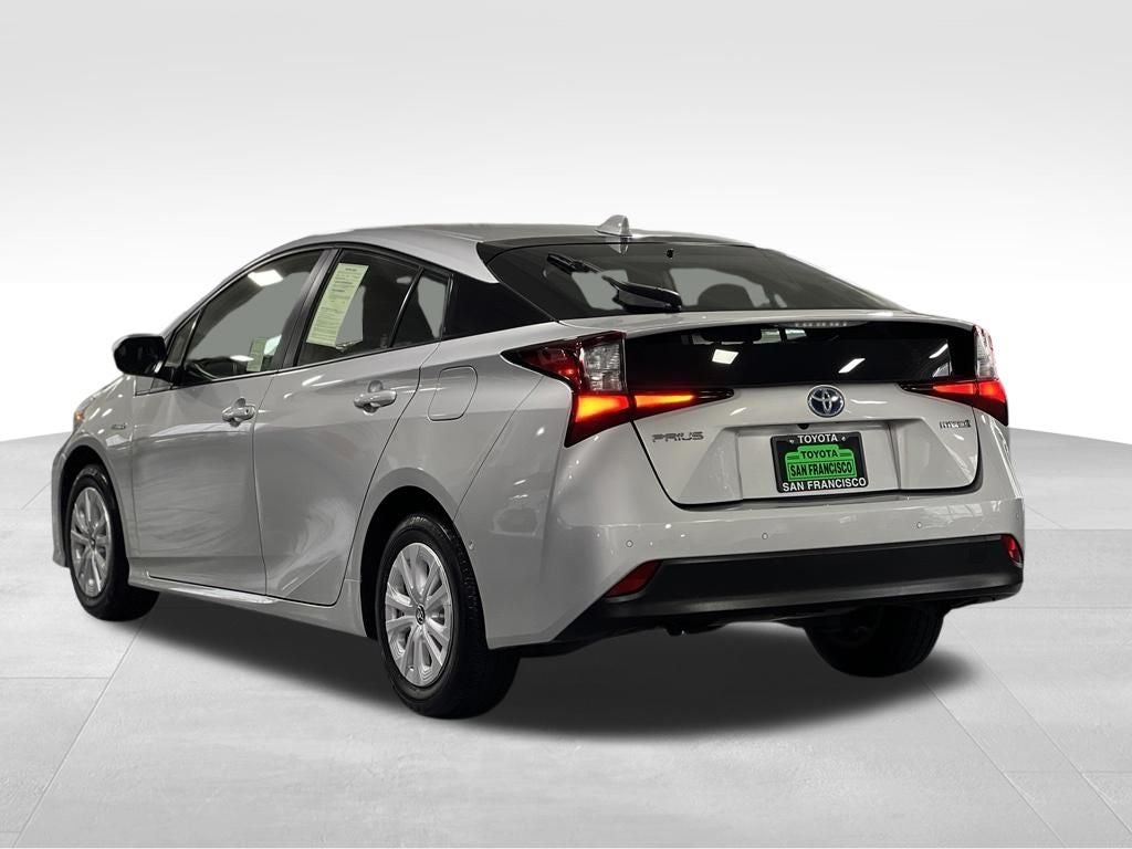 2022 Toyota Prius LE