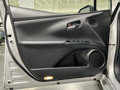 2022 Toyota Prius LE