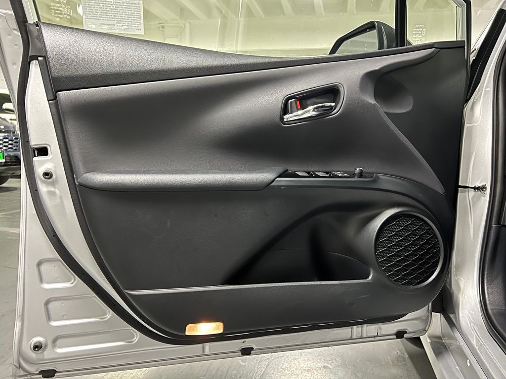 2022 Toyota Prius LE
