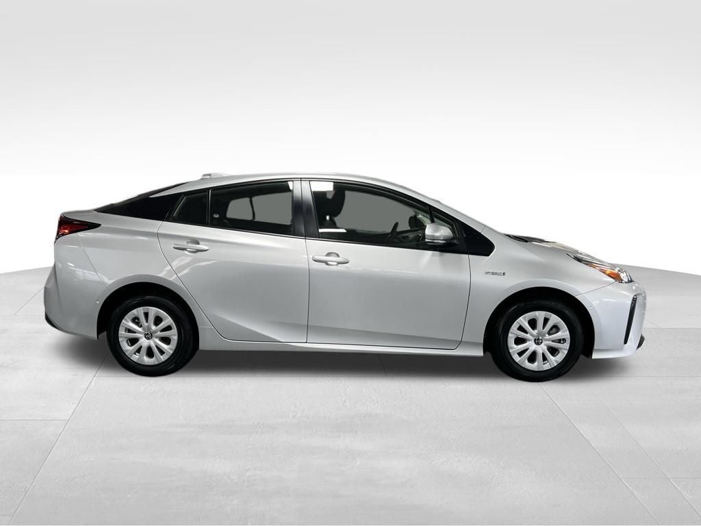 2022 Toyota Prius LE