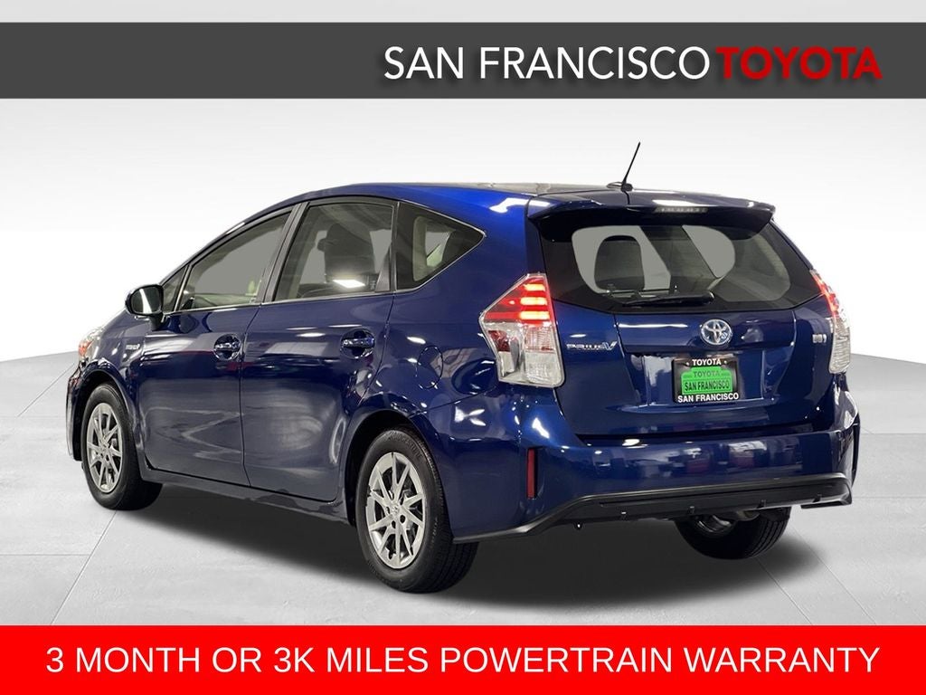 2015 Toyota Prius v Four