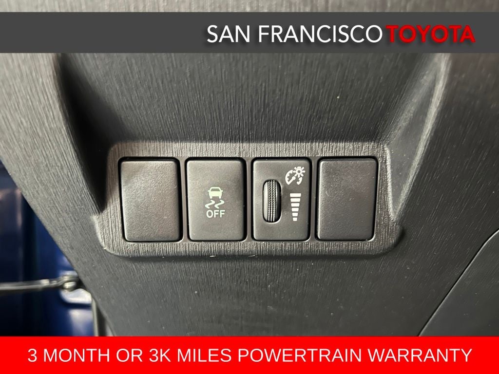 2015 Toyota Prius v Four