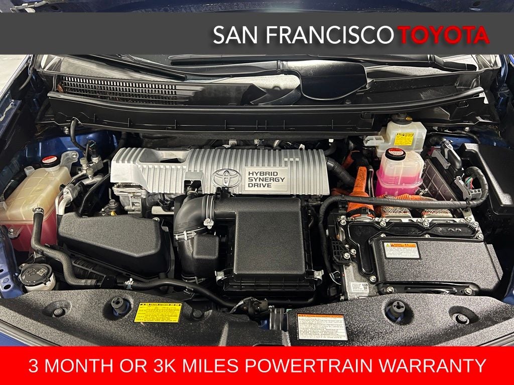 2015 Toyota Prius v Four