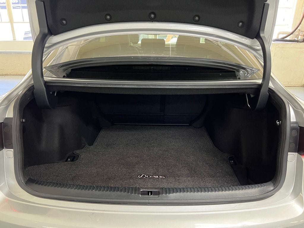 2016 Lexus IS 200t