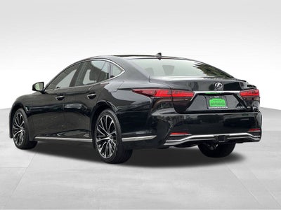 2022 Lexus LS 500h Base