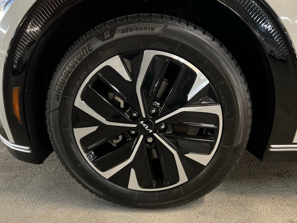 2022 Kia EV6 Wind