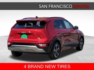 2023 Kia Niro SX