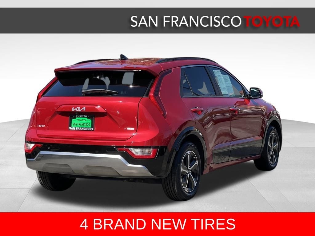 2023 Kia Niro SX