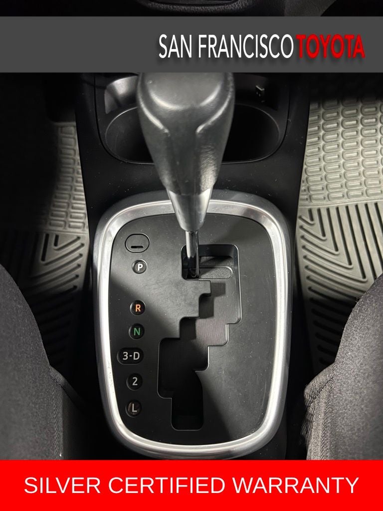 2017 Toyota Yaris LE