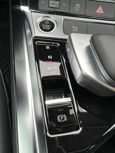 2022 Audi e-tron Premium quattro