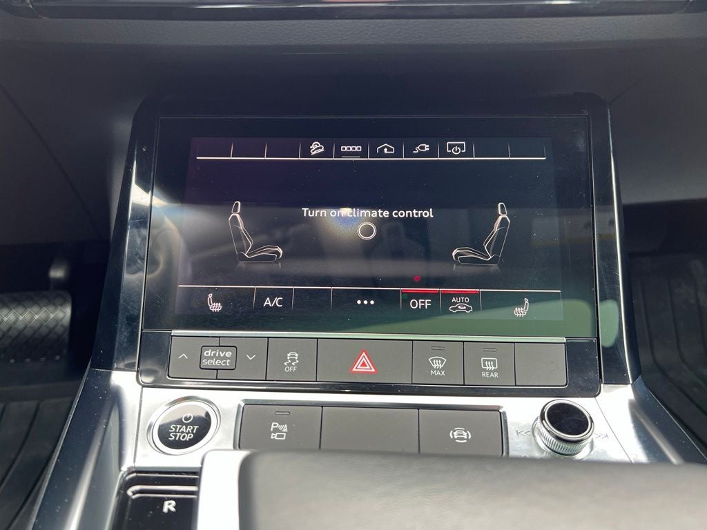 2022 Audi e-tron Premium quattro