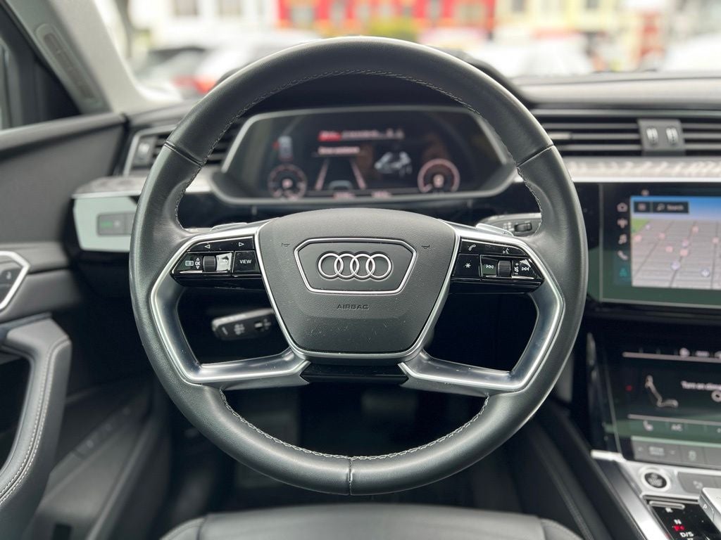 2022 Audi e-tron Premium quattro