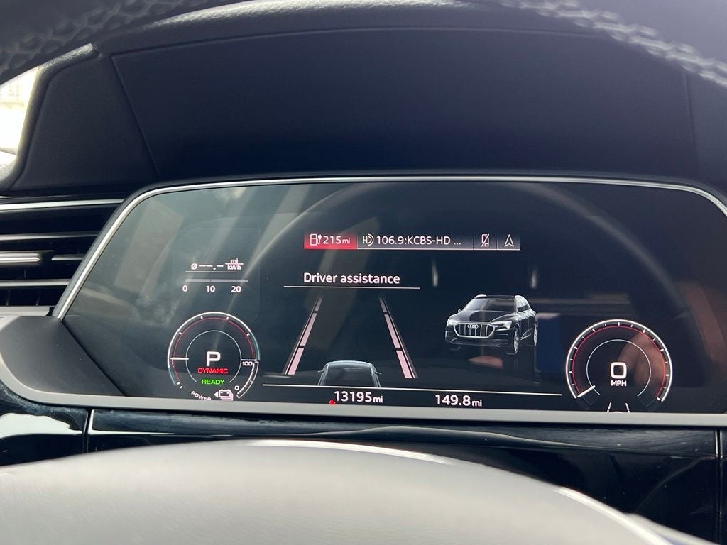2022 Audi e-tron Premium quattro