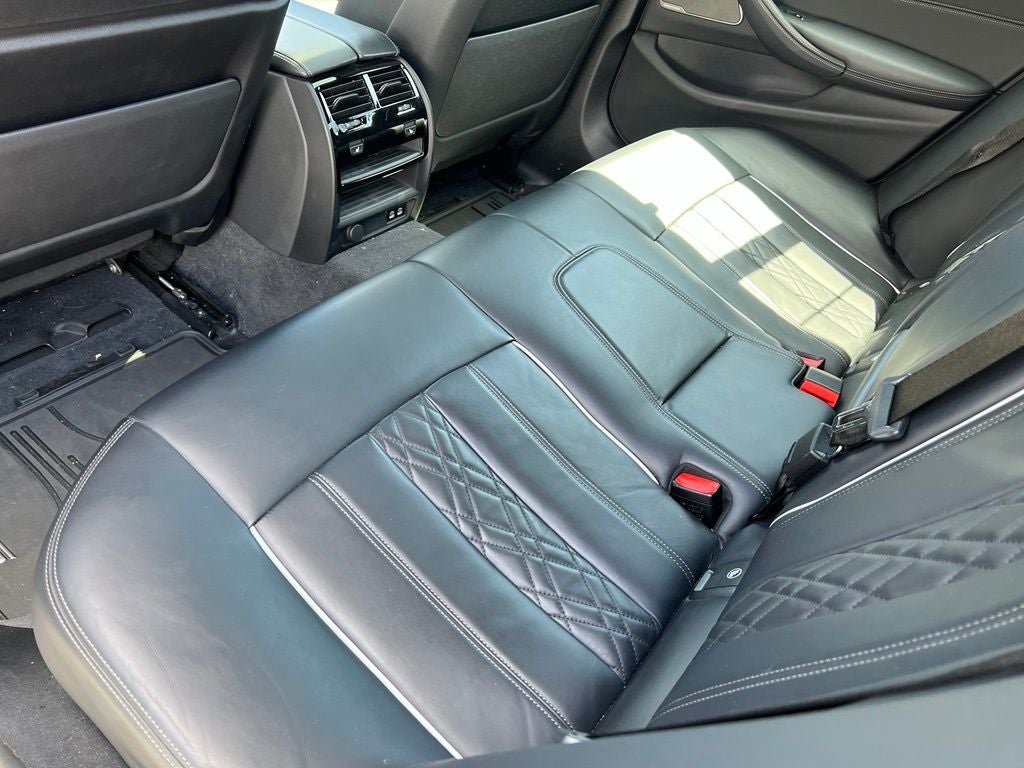 2021 BMW 5 Series 540i