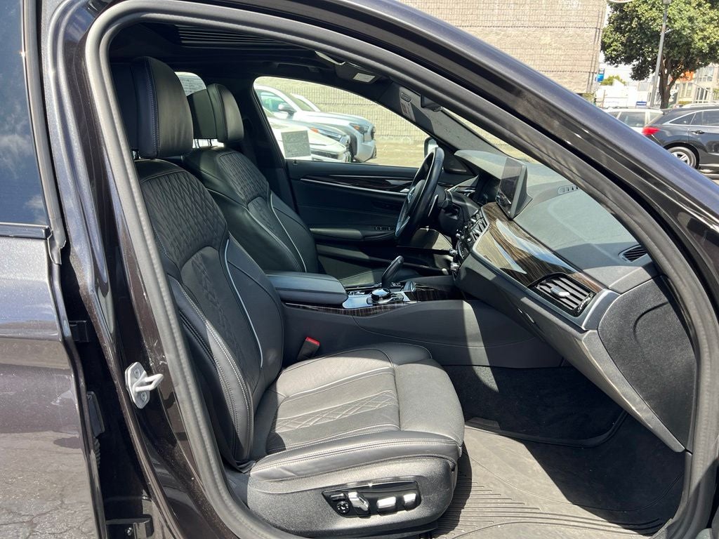 2021 BMW 5 Series 540i