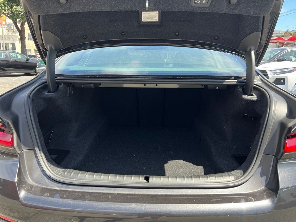 2021 BMW 5 Series 540i